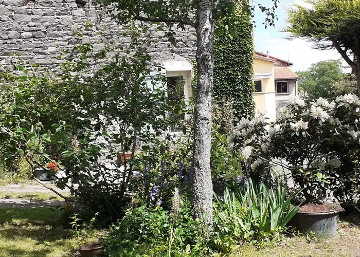 Le Four A Pain Volvic